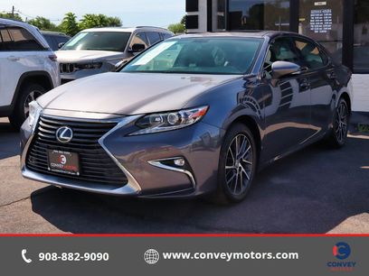 Used 2016 Lexus ES 350 w/ Navigation System Package