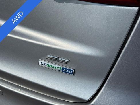 Used 2020 Ford Fusion SE image 6