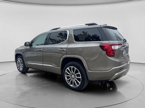 Used 2023 GMC Acadia Denali w/ Denali Ultimate Package image 3