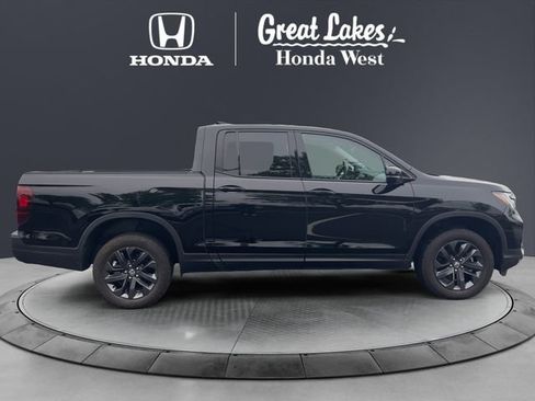 Used 2025 Honda Ridgeline Sport image 6