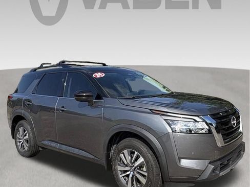 Used 2024 Nissan Pathfinder SL AWD/4WD image 5