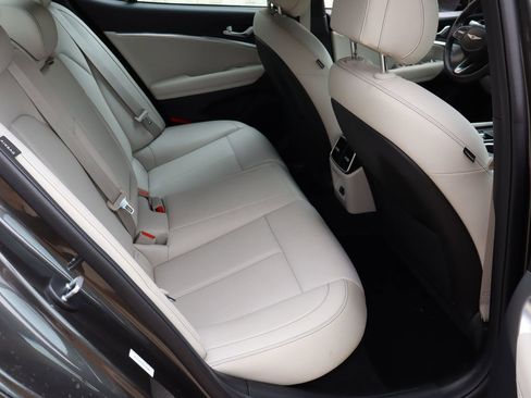 Used 2025 Genesis G70 2.5T AWD/4WD image 16