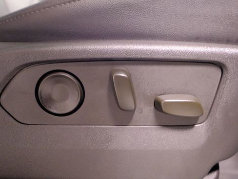 Used 2023 GMC Sierra 1500 SLT w/ SLT Premium Plus Package image 17