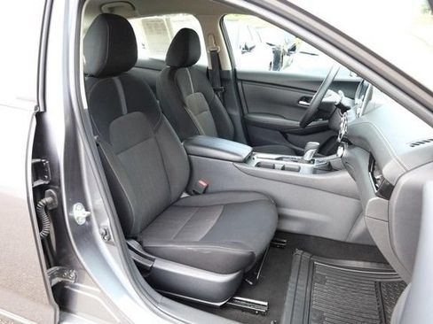 Certified 2025 Nissan Sentra SV FWD image 22