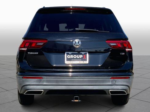 Used 2018 Volkswagen Tiguan S image 4