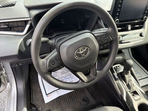 Used 2022 Toyota Corolla LE image 20