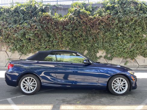 Used 2016 BMW 228i xDrive Convertible AWD/4WD image 2
