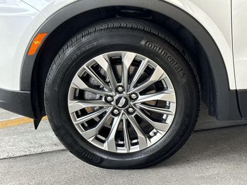 Used 2024 Cadillac XT4 Premium Luxury w/ LPO, Floor Liner Package FWD image 11