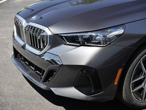 New 2027 BMW i5 eDrive40 RWD image 11