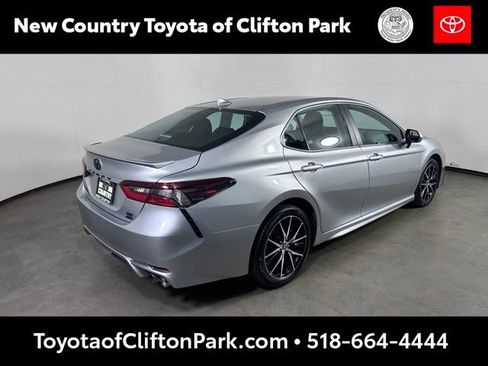 Used 2024 Toyota Camry SE w/ Cold Weather Package AWD/4WD image 3