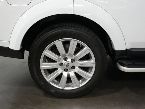 Used 2016 Land Rover LR4 HSE AWD/4WD image 10