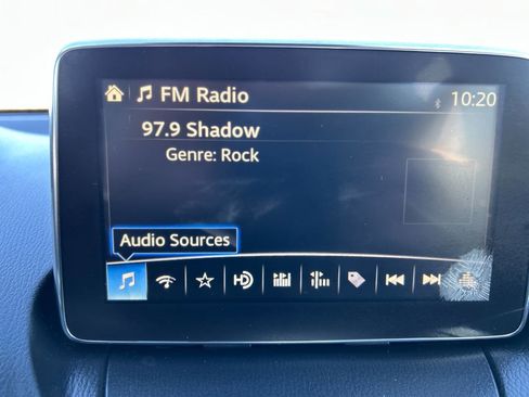 Used 2017 Toyota Yaris iA image 22