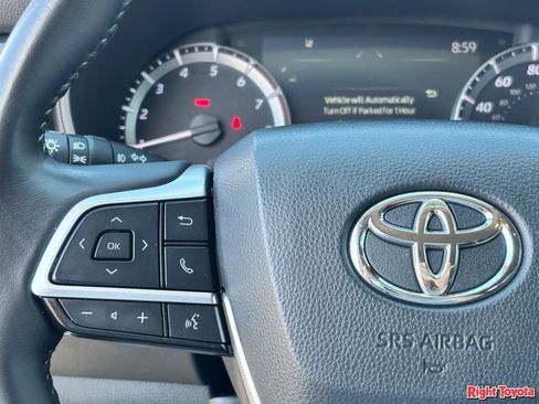 Certified 2024 Toyota Highlander LE AWD/4WD image 22