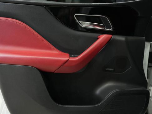 Used 2020 Jaguar F-PACE R-Sport image 20