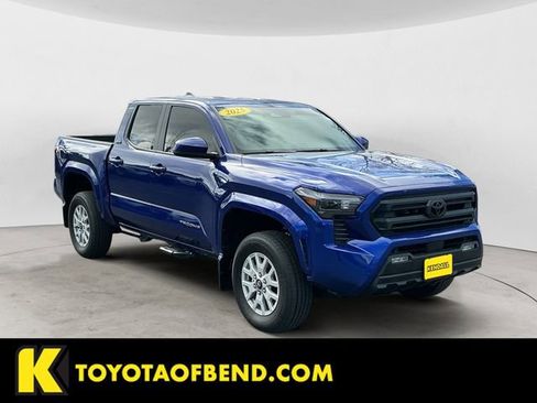 Certified 2025 Toyota Tacoma SR5 image 7