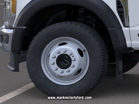 New 2026 Ford F550 4x4 Crew Cab image 19