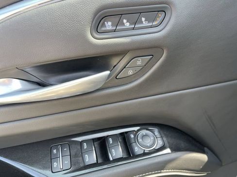Used 2023 Cadillac Escalade ESV Sport AWD/4WD image 13