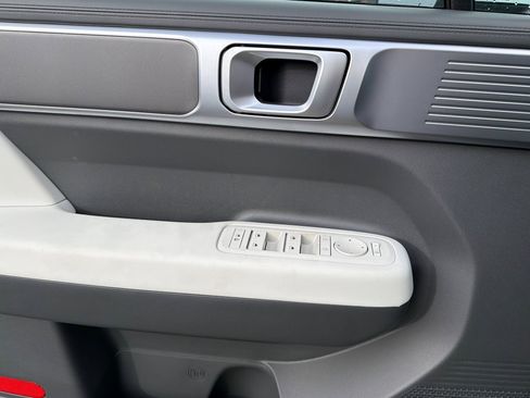 New 2026 Hyundai Santa Fe SE image 11