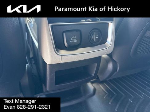 Used 2023 Kia Carnival SX Prestige FWD image 20