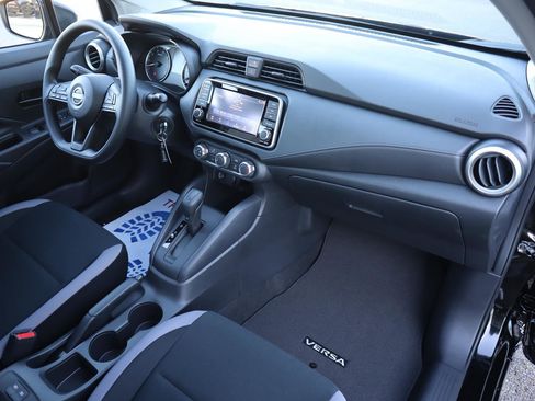 Used 2025 Nissan Versa S w/ Trunk Package image 40