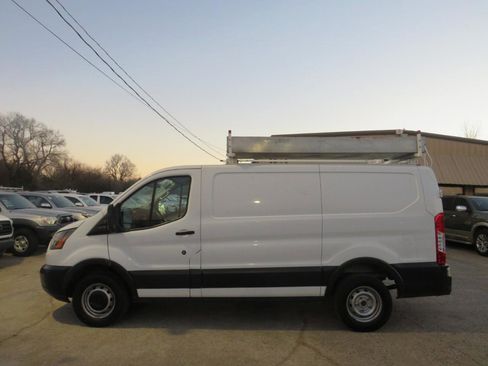 Used 2017 Ford Transit 250 130 Low Roof RWD image 8