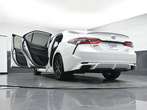 Used 2023 Toyota Camry SE FWD image 40