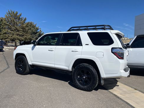 Used 2022 Toyota 4Runner SR5 w/ Wilderness Package (TMS) AWD/4WD image 22