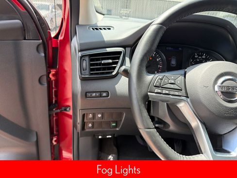 Used 2019 Nissan Rogue Sport SV w/ Technology Package FWD image 15