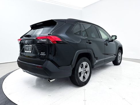 Used 2023 Toyota RAV4 XLE image 18