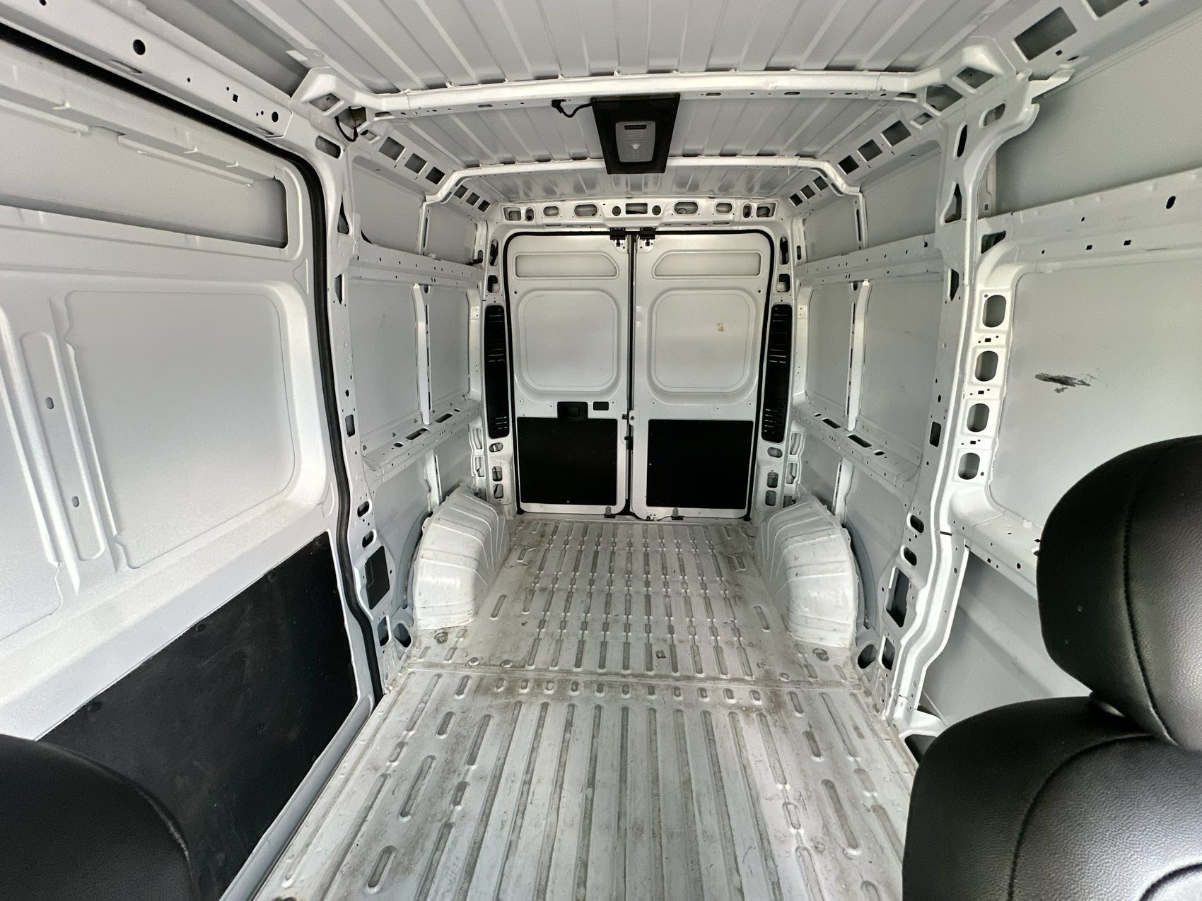 Used 2025 RAM ProMaster 2500 w/ Convenience Group FWD image 20