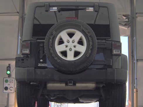 Used 2017 Jeep Wrangler Unlimited Sport w/ Quick Order Package 24S AWD/4WD image 8