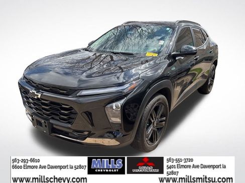 Used 2025 Chevrolet Trax ACTIV w/ Sunroof Package image 1