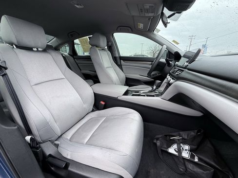 Used 2019 Honda Accord LX image 27