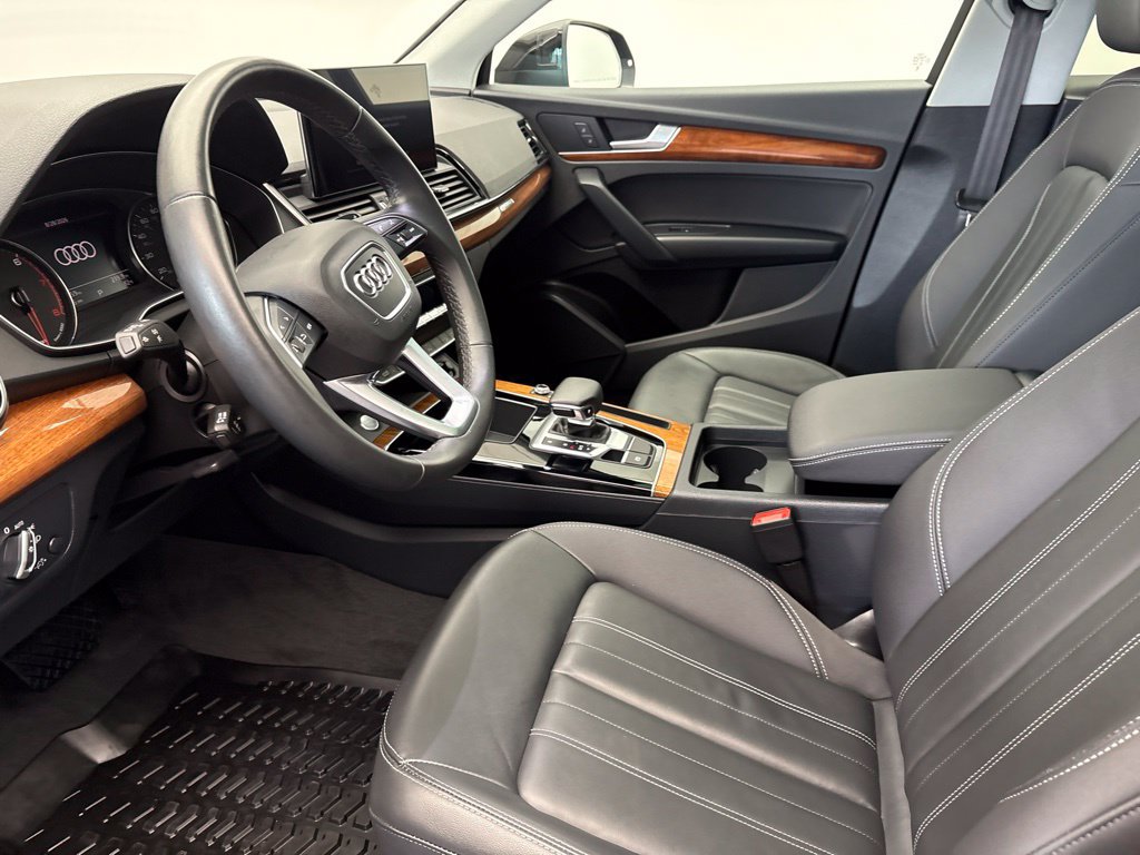 Certified 2023 Audi Q5 2.0T Premium w/ Convenience Package AWD/4WD image 7