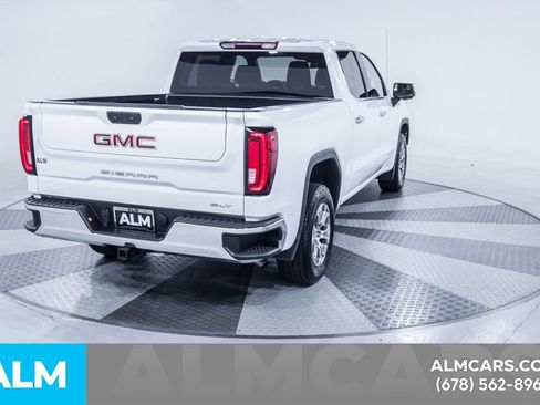 Used 2025 GMC Sierra 1500 SLT RWD image 9