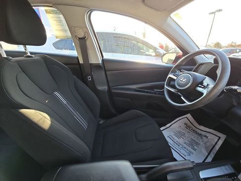 Used 2023 Hyundai Elantra SEL image 10