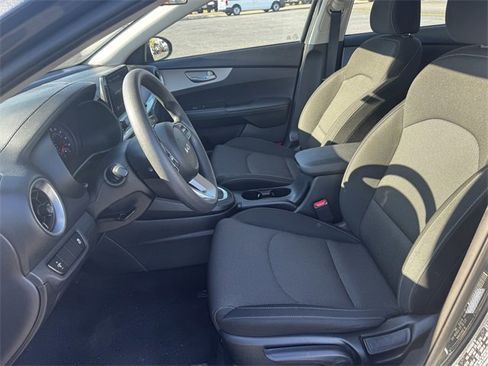Used 2023 Kia Forte LXS image 19