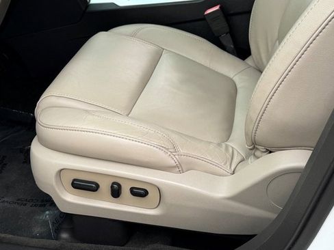 Used 2015 Ford Explorer XLT w/ Equipment Group 202B image 14