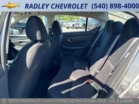 Used 2025 Nissan Sentra SV FWD image 12