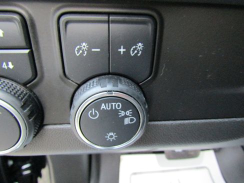 Used 2022 Chevrolet Tahoe Z71 w/ Luxury Package image 27