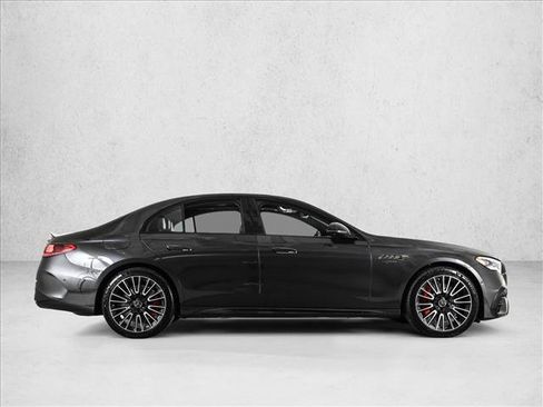 New 2026 Mercedes-Benz E 53 AMG e 4MATIC Sedan image 4