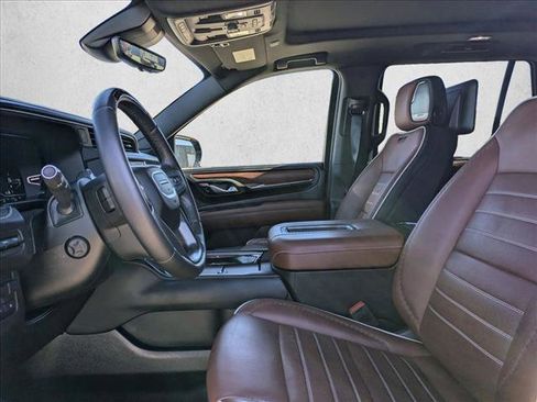 Used 2024 GMC Yukon Denali Ultimate image 15