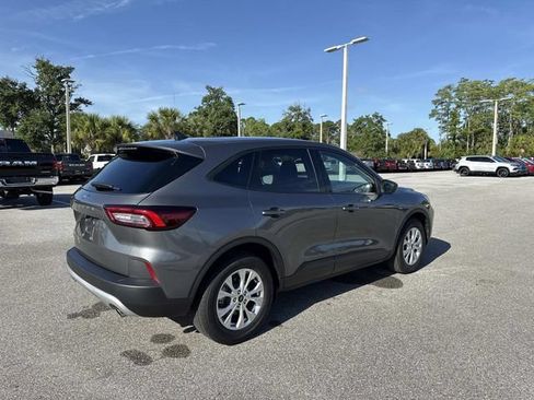 Used 2025 Ford Escape Active FWD image 3