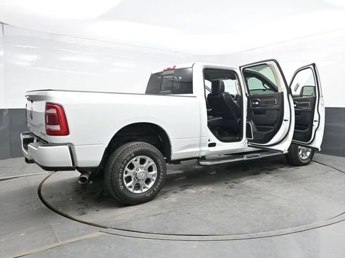 Used 2024 RAM 2500 Laramie AWD/4WD image 63