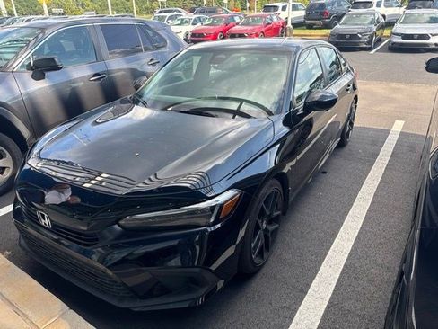 Used 2024 Honda Civic Sport image 2
