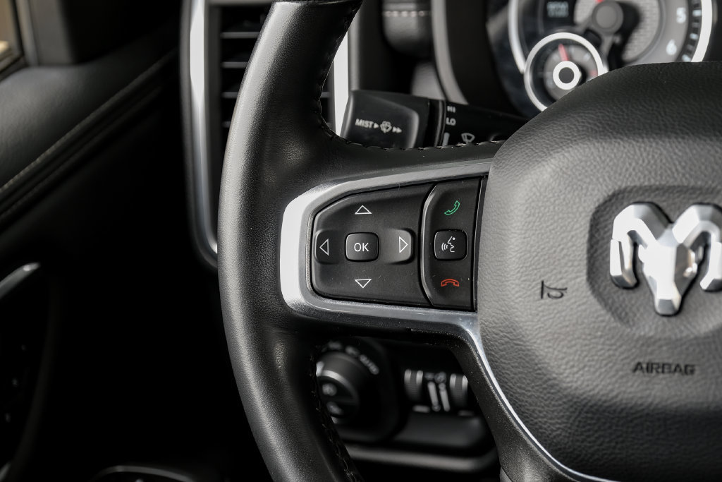 Used 2022 RAM 1500 Laramie AWD/4WD image 26