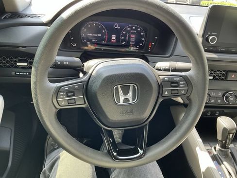 Certified 2025 Honda Accord SE image 21