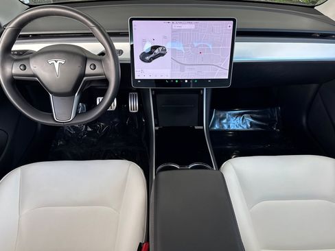 Used 2020 Tesla Model 3 Performance image 17
