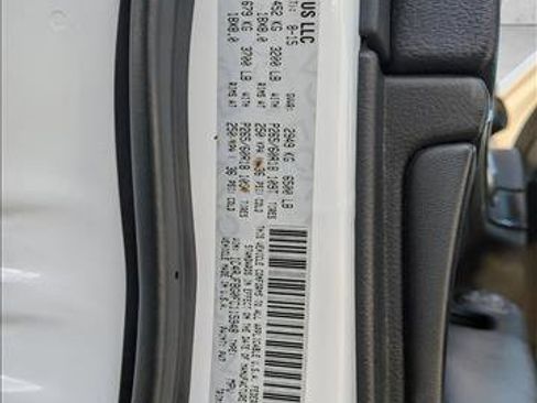 Used 2015 Jeep Grand Cherokee Limited image 16