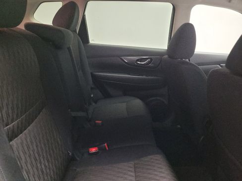 Used 2020 Nissan Rogue SV AWD/4WD image 19